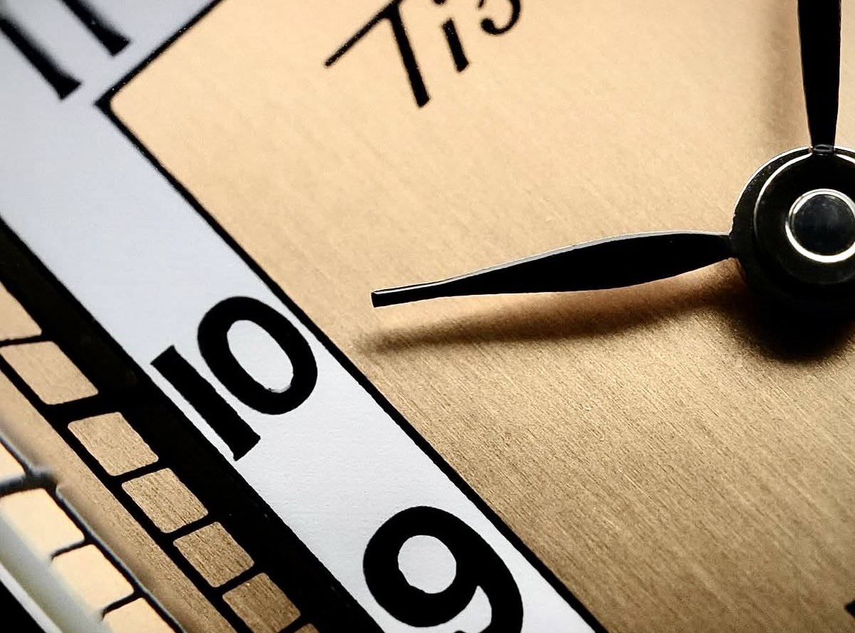 woachtung's tweet image. Kadranı hangi ressama çizdirdiniz? 🖼️
*Tissot ~ Art Deco Tank
#vintage #tissot