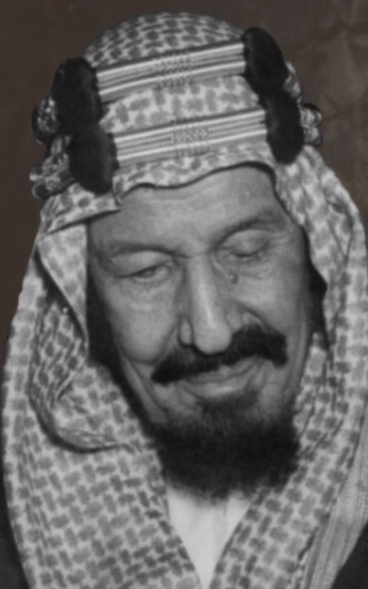 اللهم اغفر للموحد #الملك_عبدالعزيز ورجاله🇸🇦، وأسكنهم فسيح جناتك واغفر لهم وأرحمهم واجعل قبورهم روضه من رياض الجنة

وحدوا أعظم وأطهر وطن 🇸🇦 ..
وحدوا أعظم شعب 🇸🇦 ..

اللهم وأجزهم عنا خير الجزاء، اللهم امين يا رب العالمين ،،،..

#يوم_الجمعة 
#جمعة_مباركة