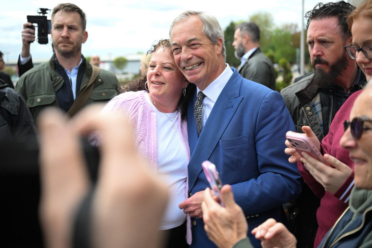 Nigel Farage MP tweet media