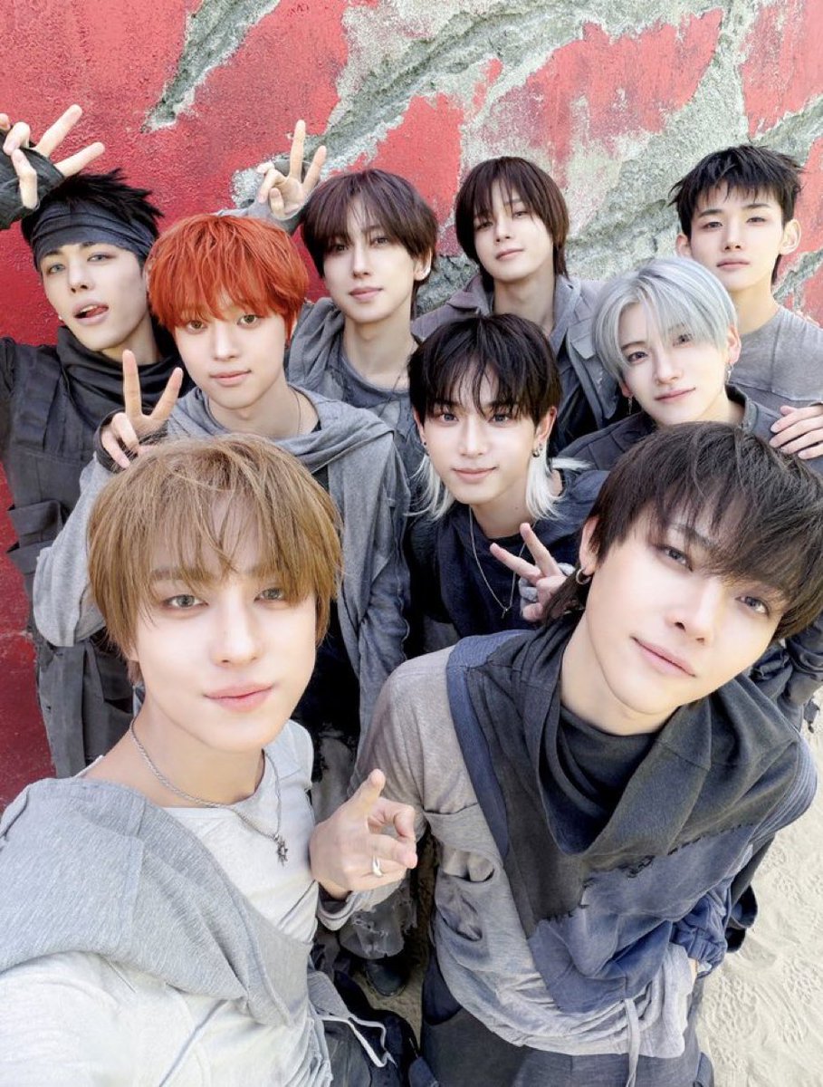 kait 🌸 tweet media