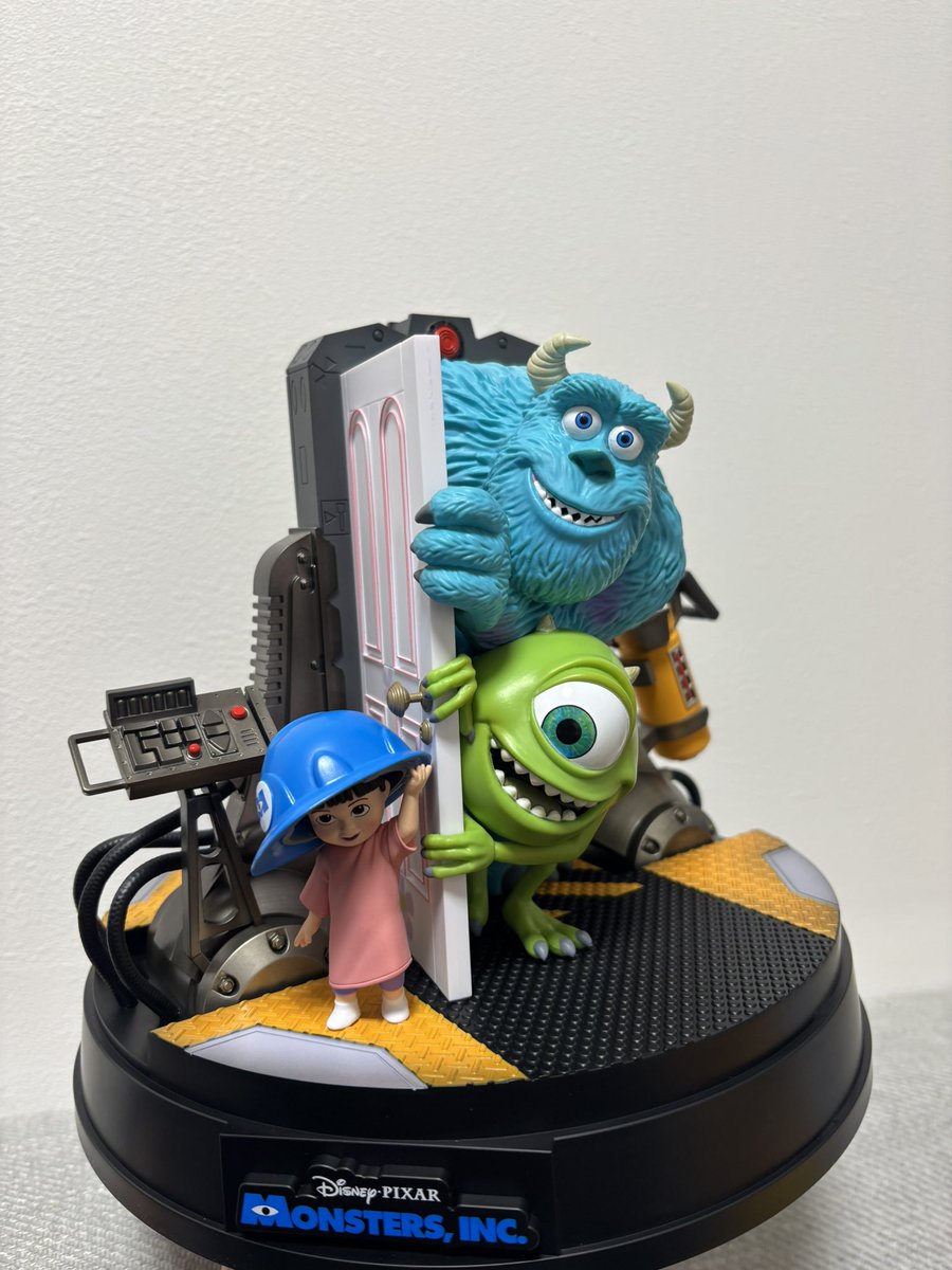 Arabureya1GO's tweet image. ピクサーのハッピーくじ残り10枚でウォーリーずっと欲しかったし残り10枚だったから全部買っちゃった！
#PIXAR
#Disney
#ウォーリー
#モンスターズインク