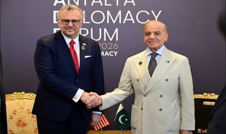 Nawaiwaqt_'s tweet image. وزیراعظم سے ترکیے میں ٹرمپ کے مشیر کی اہم ملاقات، امریکی صدر کا پیغام پہنچا دیا
nawaiwaqt.com.pk/17-Apr-2026/19…
#Turkey @PakPMO #PMLN @CMShehbaz #USA @POTUS #Iran @trpresidency @MFATurkiye @GovtofPakistan #Pakistan