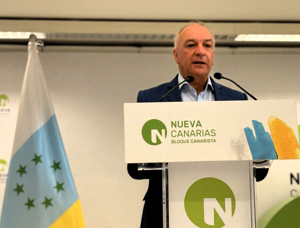 SolActualidad's tweet photo. Campos: “Ni Aena ni el Gobierno de Sánchez pueden vaciar el contenido del Estatuto” de Canarias. @NuevaCanariasBC #estatutos #Canarias https://t.co/sDjj1lCgPw https://t.co/1eEppZ2FP1