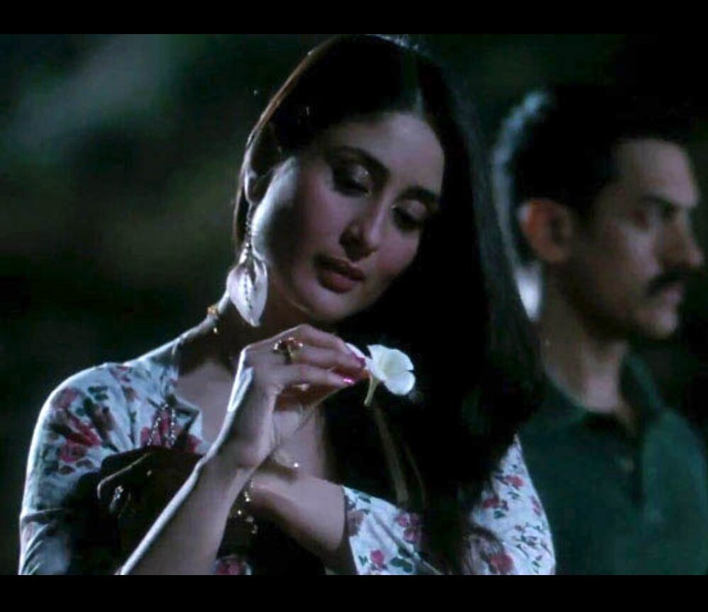 Aamir 2100cr SRK 1100cr tweet media