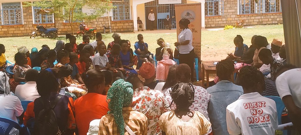 MatunguSJC's tweet image. We frequently hold Community Dialogue Forums where we invite all Community Stakeholders to address Abortion Stigma by Promoting Dialogue, Challenging Misinformation &amp;amp; Encouraging Community Support for safe Reproductive Health Choices.

#SilentNoMore 
#ReproductiveHealth