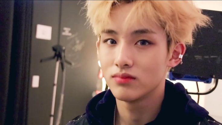 윈윈 얼굴 tweet media