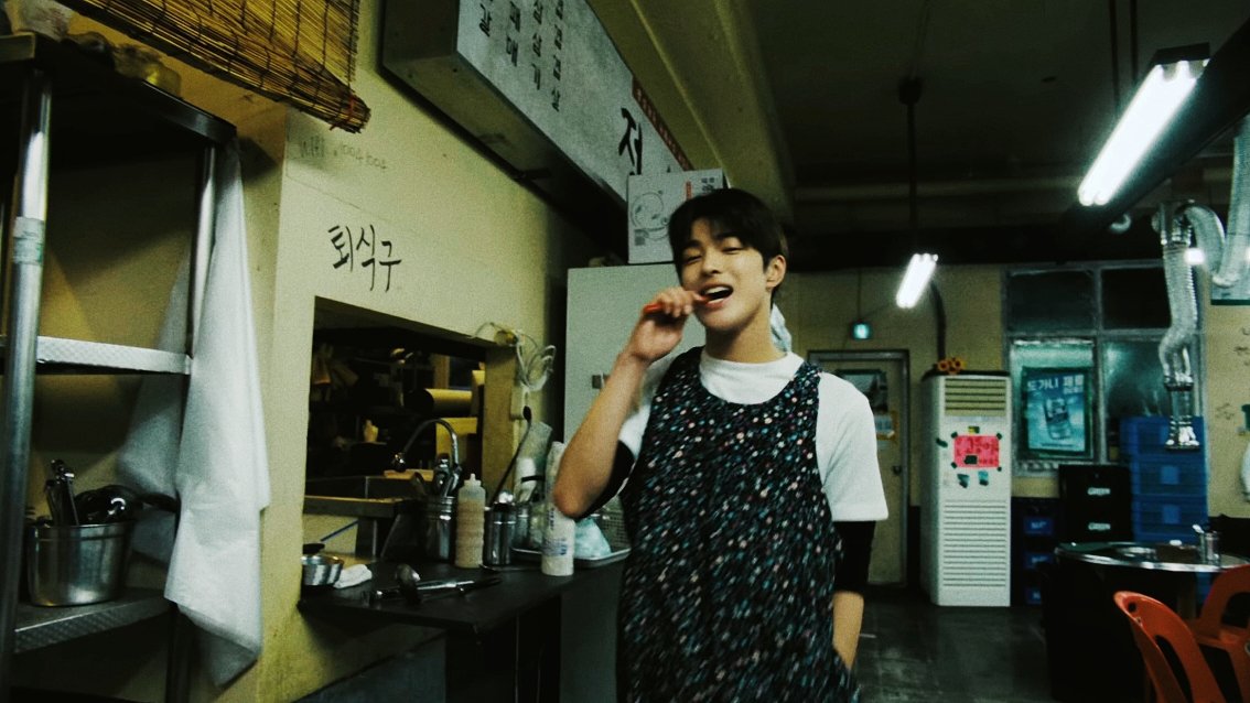 keonhooww tweet media