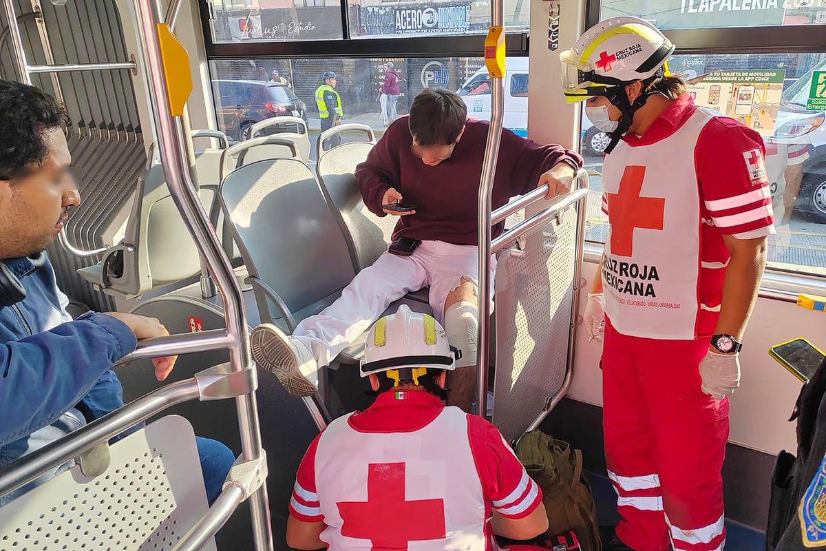 Atienden incidente en línea Trolebús Chalco-Santa Marta poderedomex.com/atienden-incid…