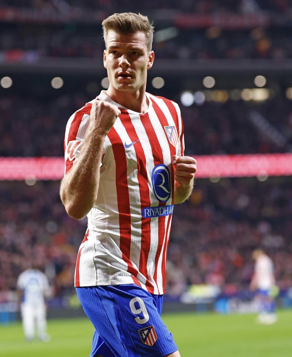 FCBInformatiu's tweet image. 🚨🎖️| El #FCBarcelona ha mostrado interés en incorporar a Alexander Sørloth y ya ha iniciado los primeros contactos oficiales para explorar su fichaje. [@MatteMoretto]