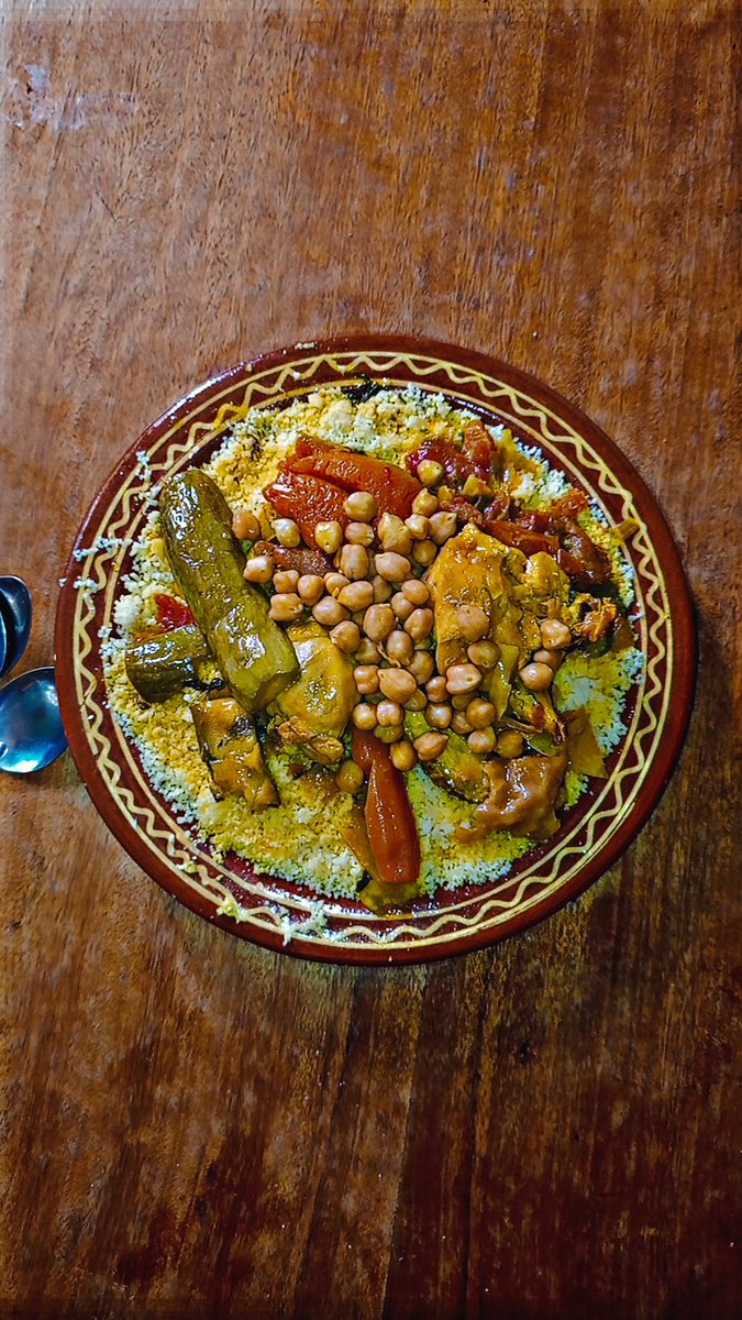 الخايب فيه هو كايجيب النعاس، و حيت انا ماقاريش ماعرفتش علاش كايجيب النعاس !