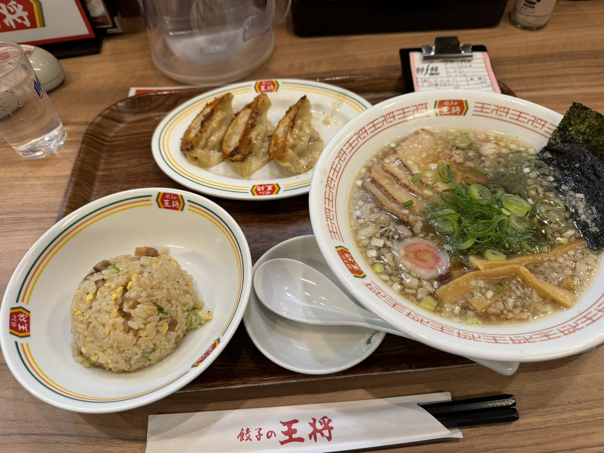 ふり tweet media