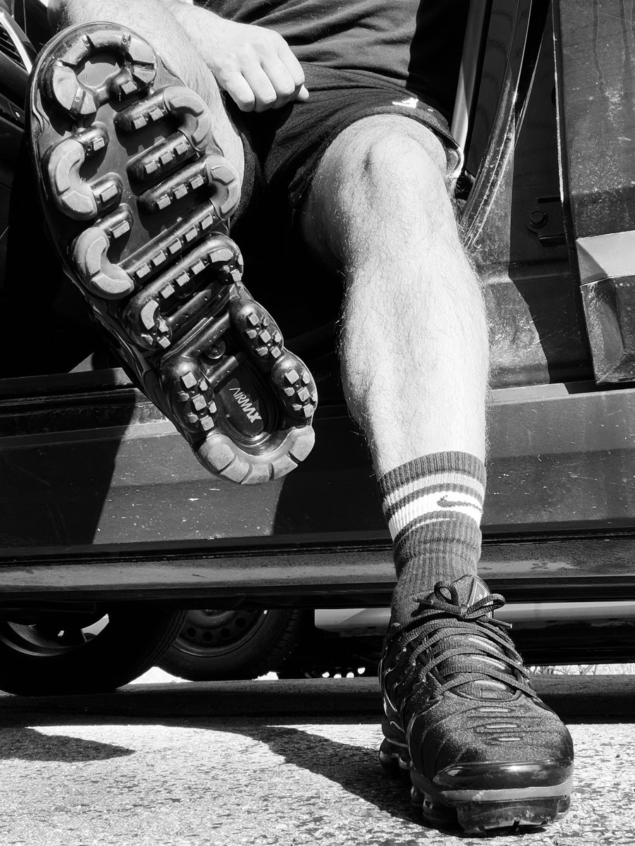 nikeguybr's tweet photo. Hello UK subs. Daddy is coming to town 🇬🇧!!!! Trip os confirmed. https://t.co/3coZMrfvGu