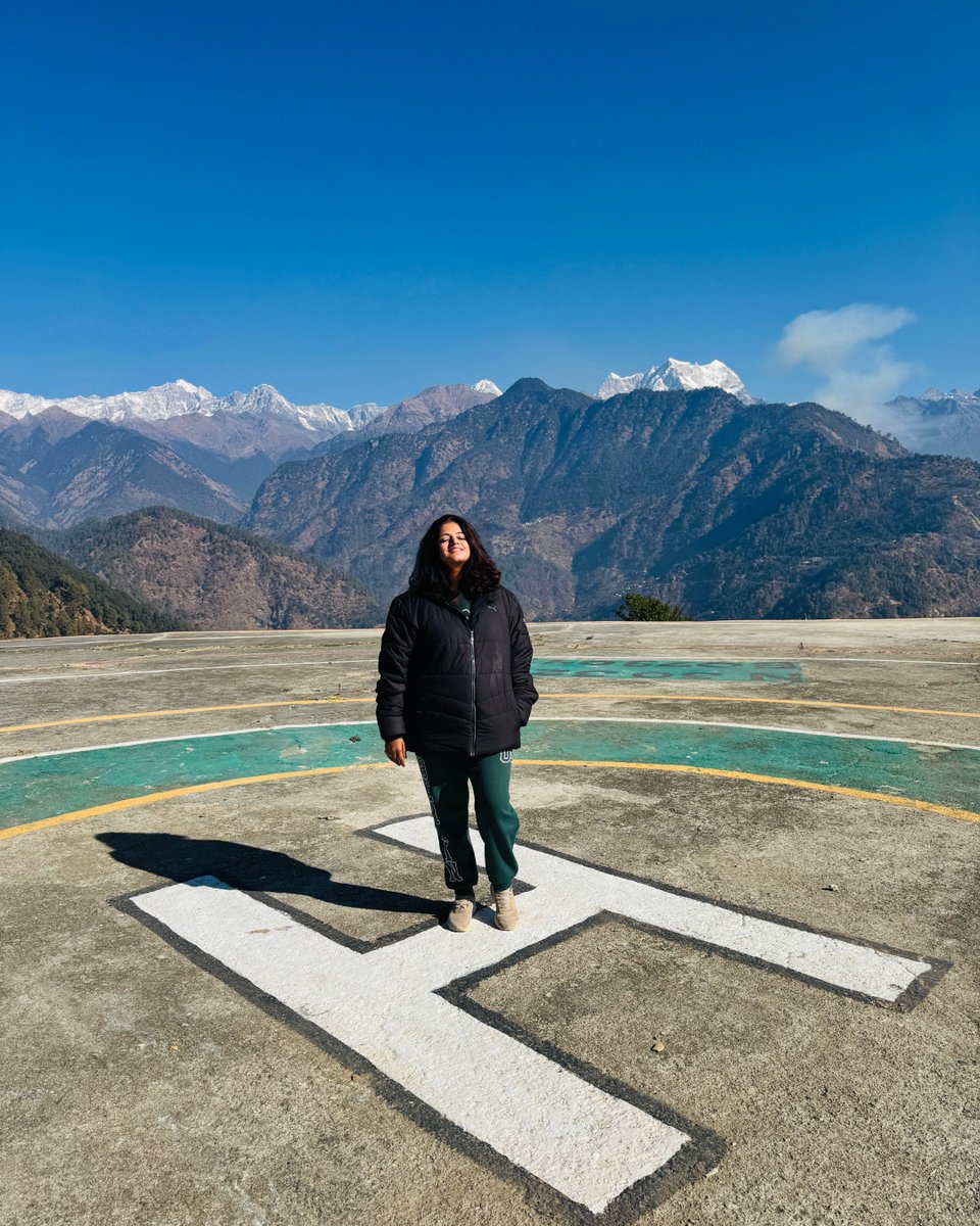 AnujaSahai's tweet image. Standing at a serene helipad in the heart of Uttarakhand. 🏔️
Surrounded by majestic mountains, breathing in peace with every moment. 💖
Nature truly heals the soul. 🙏

#uttarakhand #himalayan #serenity #travelindia #anujasahai