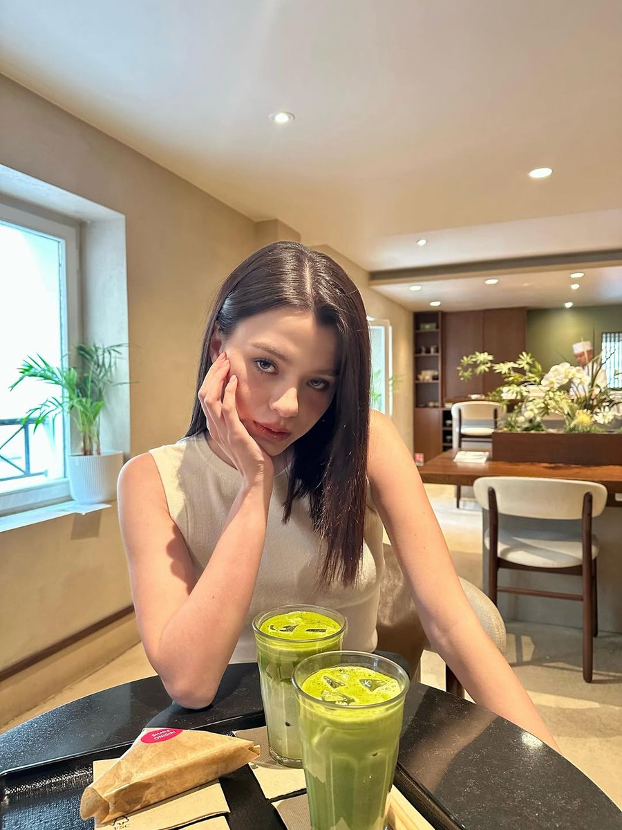 r (itsbecfreen_ real) tweet media