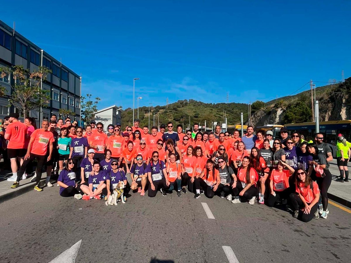 icscat's tweet photo. 🏃‍♀️🏃‍♂️ Tret de sortida de la 31ª Cursa Atlètica de la Sanitat Catalana de @hgermanstrias, a l’entorn del Campus Can Ruti per a persones que treballen en l’àmbit de la salut. 

💪 Professionals de l’#icscat d'arreu del territori hi han participat amb l’objectiu de promoure l'activitat física, els bons hàbits i passar una bona estona amb els companys i les companyes.