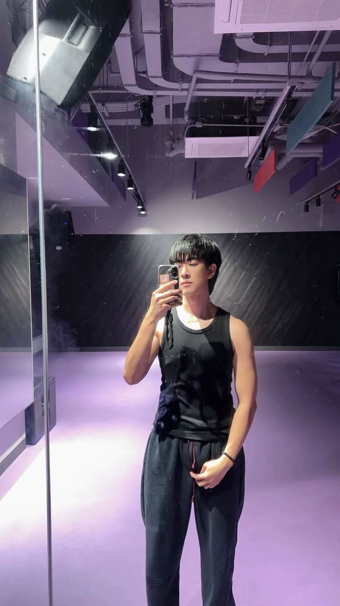 Hiro tweet media