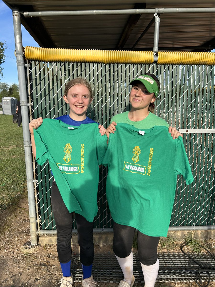 met my little highlander last night! I went to go watch her and her teammates play a little league game, I had so much fun cheering in the dugout and meeting all her teammates! <a href="/Floyd_Softball/">FloydCentralSoftball🥎</a>