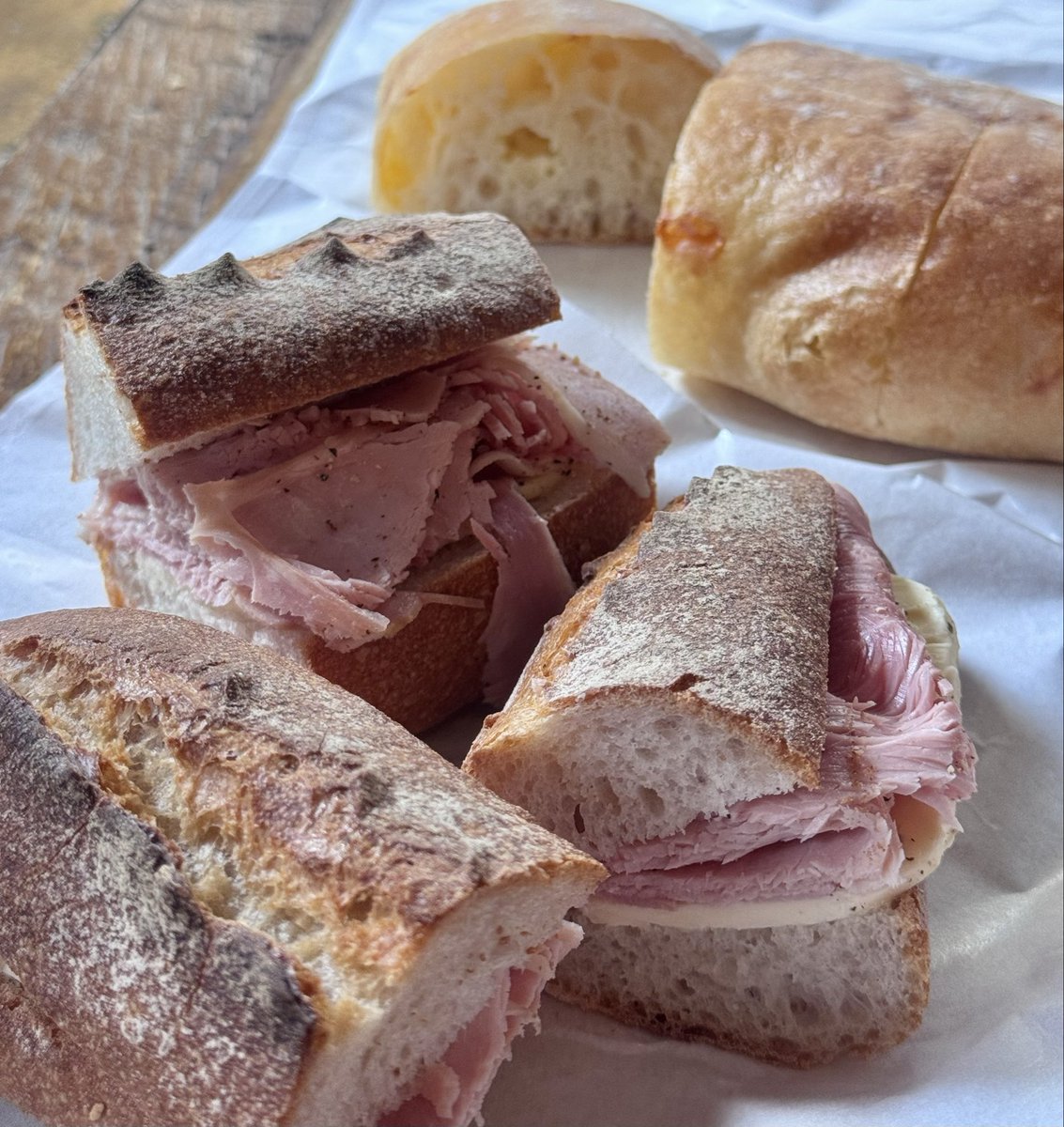 주문하면 바로 만들어주시는 잠봉만이
찐 잠봉이다 ......