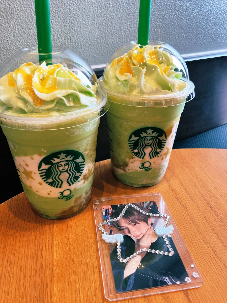 mikaaantws🐶🍉 tweet media