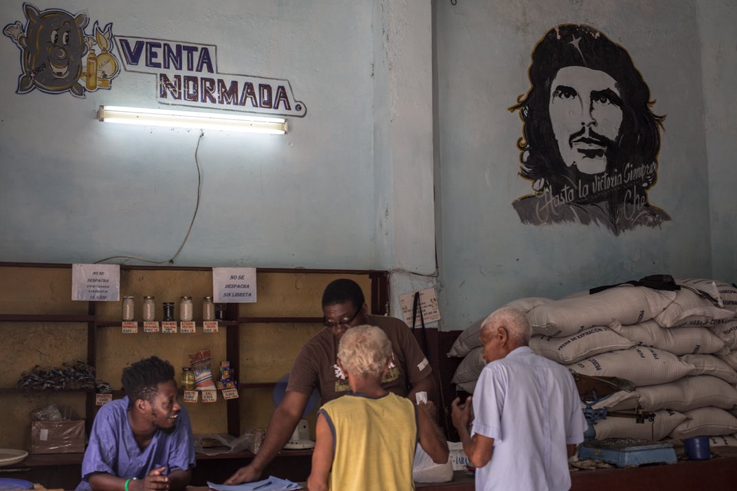 BSaurio's tweet photo. En algunos casos cambio el nombre para mantener resguardada su identidad, pero las palabras y relatos son parte de la vida real de estas personas. No son teoría, sino praxis. #Cuba

Vía @RevistaEstePais 

https://t.co/nnqHLuTLB6 https://t.co/9BdQU28OcN