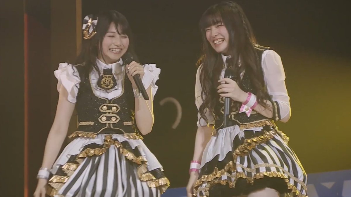 パムク tweet media