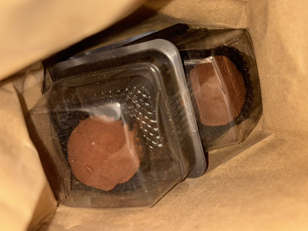 #LeVriday abis beli dubai chewy cookieeee 🫰🏻🫰🏻
