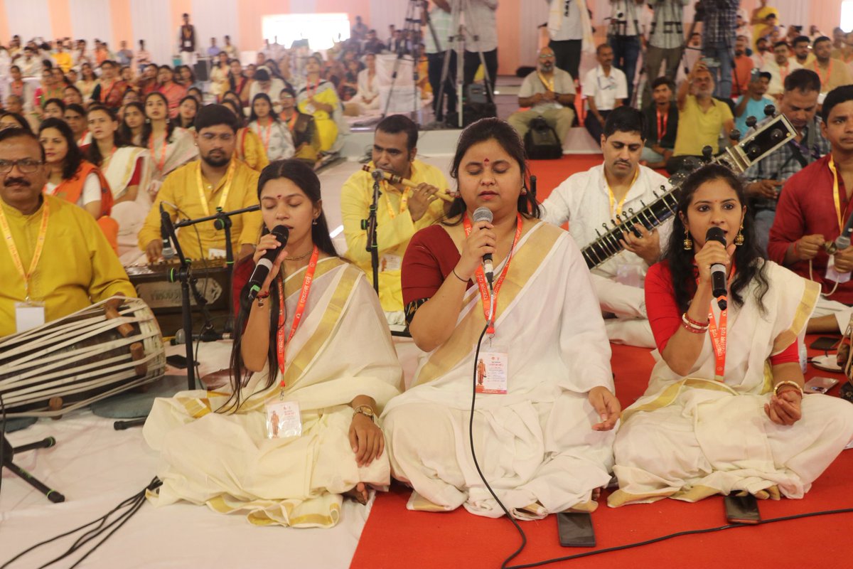 projskhandwa's tweet image. ➡️ मुख्यमंत्री डॉ.यादव ने आदि शंकराचार्य के प्रकटोत्सव एकात्म पर्व का किया शुभारंभ 

➡️ आदि शंकराचार्य का दर्शन भारतीय संस्कृति व आध्यात्मिक एकता का आधार बना- मुख्यमंत्री डॉ.यादव

Read More : facebook.com/share/p/1NUnFc…

@CMMadhyaPradesh 
@DrMohanYadav51 
@JansamparkMP 
#khandwa