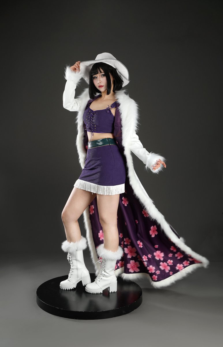 Cosplay Clans tweet media