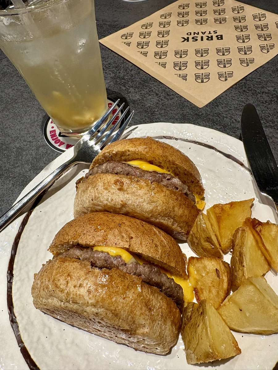 シ"ャイロ𝕏 tweet media