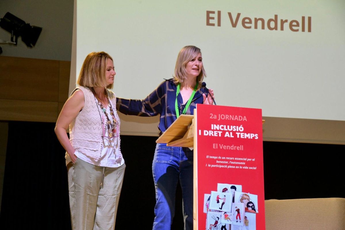 elvendrell_cat's tweet photo. 💜 La Jornada Inclusió i Dret al Temps del Vendrell reuneix prop de 200 persones per reflexionar sobre les desigualtats en els usos del temps i posar el focus en les cures i la inclusió.

Més info: https://t.co/Wl8XTgRb7p

@educatiu @Lgbtiqvendrell 

#ElVendrell #DretAlTemps https://t.co/Iu6ZiFHvMS