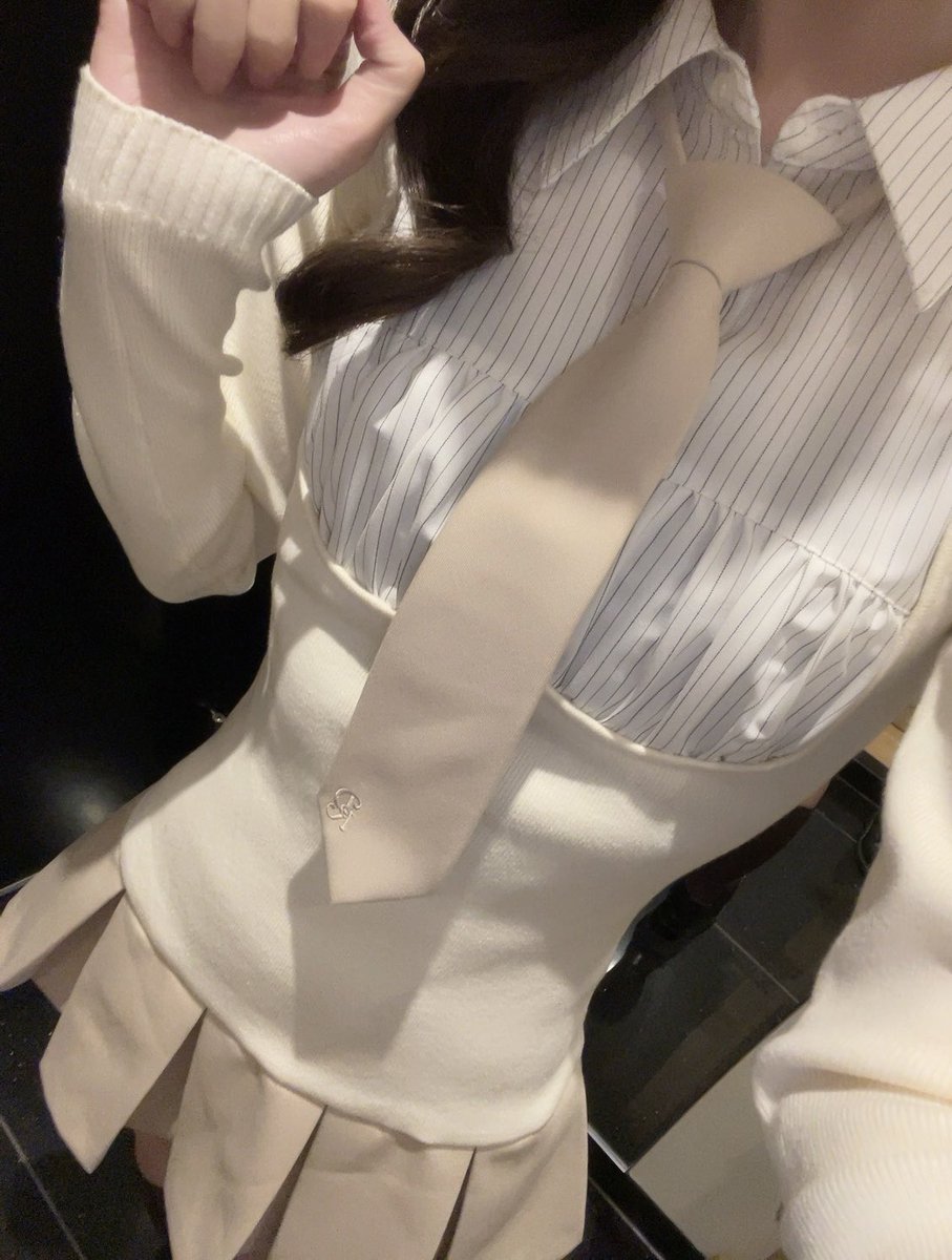 _rei02_'s tweet photo. ワンピお気に入り🤍 https://t.co/AEzYl6cJdG