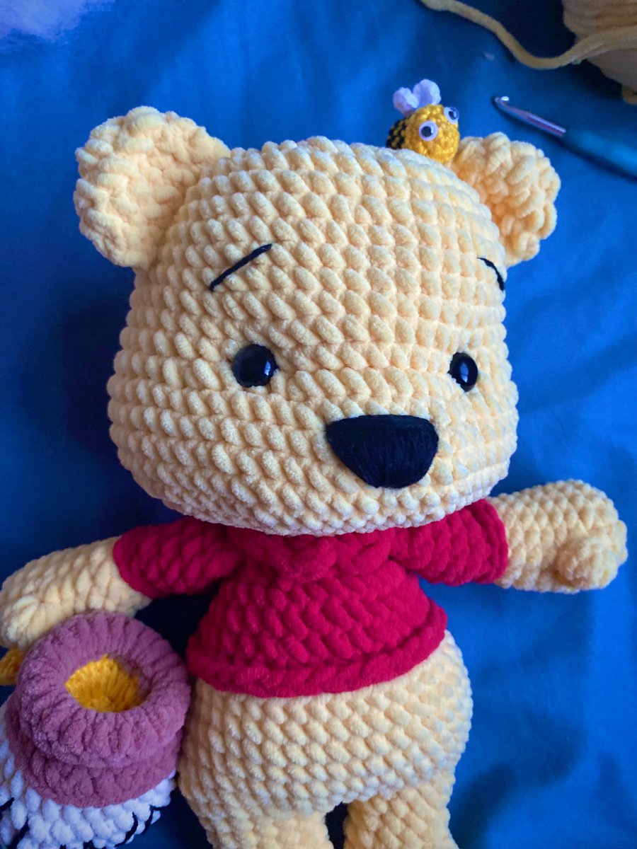 roiartene's tweet photo. Ursinho Pooh pelúcia gigante prontinho para ir pra casa! 🍯
#winniethepooh #disney #ursinhopooh #peluciagigante https://t.co/YMWRiB5P6l