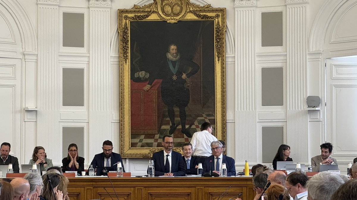 Elise Daycard tweet media