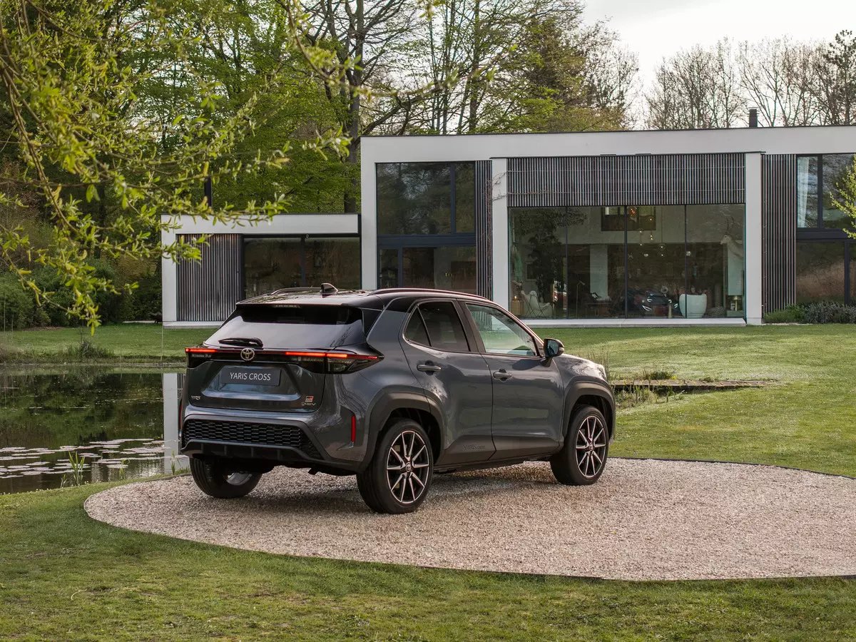 Toyota yeni Yaris Cross'u tanıttı. Yeni model; daha modern ön