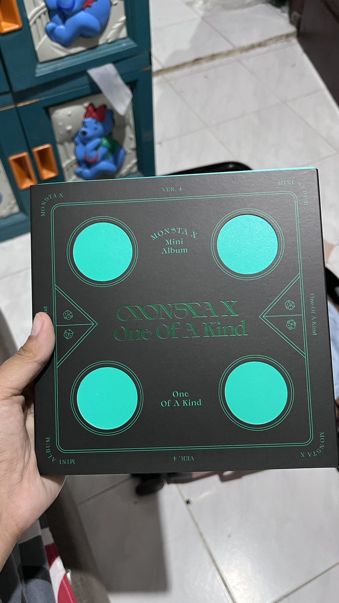 📢GIVEAWAY ALERT

Dalam rangka menyambut H-1 ngonser, aku mau bikin GA cepet"an🤣
Maapin karna ini udah janji dari kemaren", tp baru terlaksana karna aku repot

Butuh LIKE❤️ dan RT🔁 nya ajahhh
Close jam 23.00 malam ini
Pemenang nanti ku tag disini, dan COD VENUEE😚
ALBUM ONLY YA