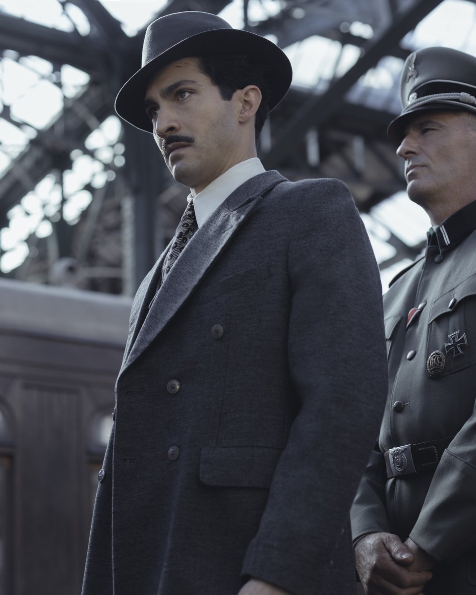 CheNetflix tweet media