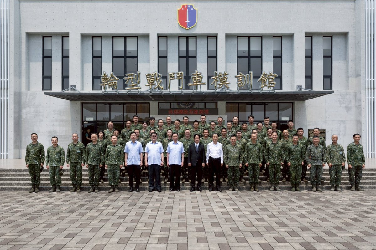 MoNDefense's tweet photo. President @ChingteLai visited the Aircrew Survival Training Center of the Aviation Training Command, #ROCAF, and the Infantry Training Command, #ROCArmy, today. He gained a firsthand understanding of various simulated training exercises and the employment of new equipment, and commended the efforts of #ROCArmedForces personnel.