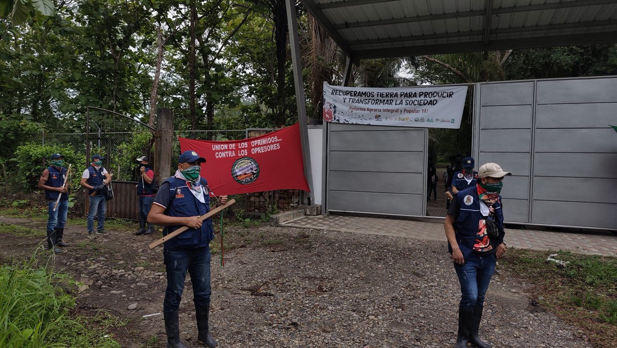 CNA_Colombia's tweet photo. Debido al incumplimiento de los pliegos departamentales radicados en 2014 y 2019 organizaciones sociales de congreso de los pueblos Capitulo Centro Oriente en Casanare han decidido establecer un refugio humanitario en la granja UARY
#ElCampoSeRespeta 
#RefugioHumanitario https://t.co/34kJtzDXzr