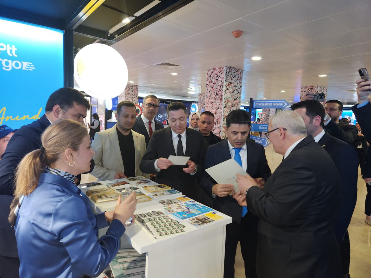 PTTKurumsal's tweet image. Ulaşım ve haberleşme dünyasının kalbi #UFEST’te atıyor!

Ulaştırma ve Altyapı Bakanlığımız tarafından Osmaniye Korkut Ata Üniversitesi’nde gerçekleştirilen festival kapsamında Ulaştırma ve Altyapı Bakan Yardımcımız Sayın @OsmanBoyraz’ı #PTT standımızda ağırlamaktan büyük