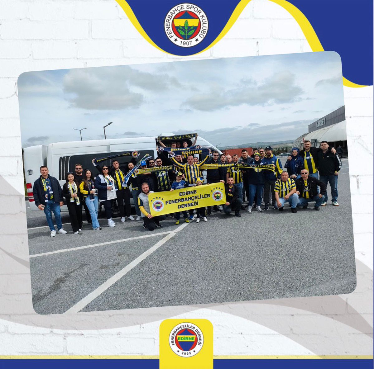 fbedrdrnk's tweet photo. Edirne derneği aşk Yolunda 💛💙 mabedimize sevdamıza gidiyoruz 💛💙 https://t.co/VkkdO4rvSD