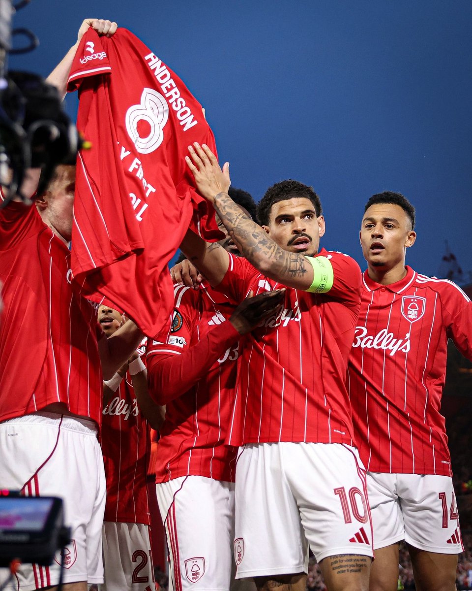 TweetFootballX's tweet image. Morgan Gibbs-White dedicated his goal against Porto to Elliot Anderson, honoring him in a time of loss. He proudly displayed Anderson's shirt, which carried the heartfelt message, "Family first, we are all with you." 🤝💙 #TeamSpirit #SupportEachOther