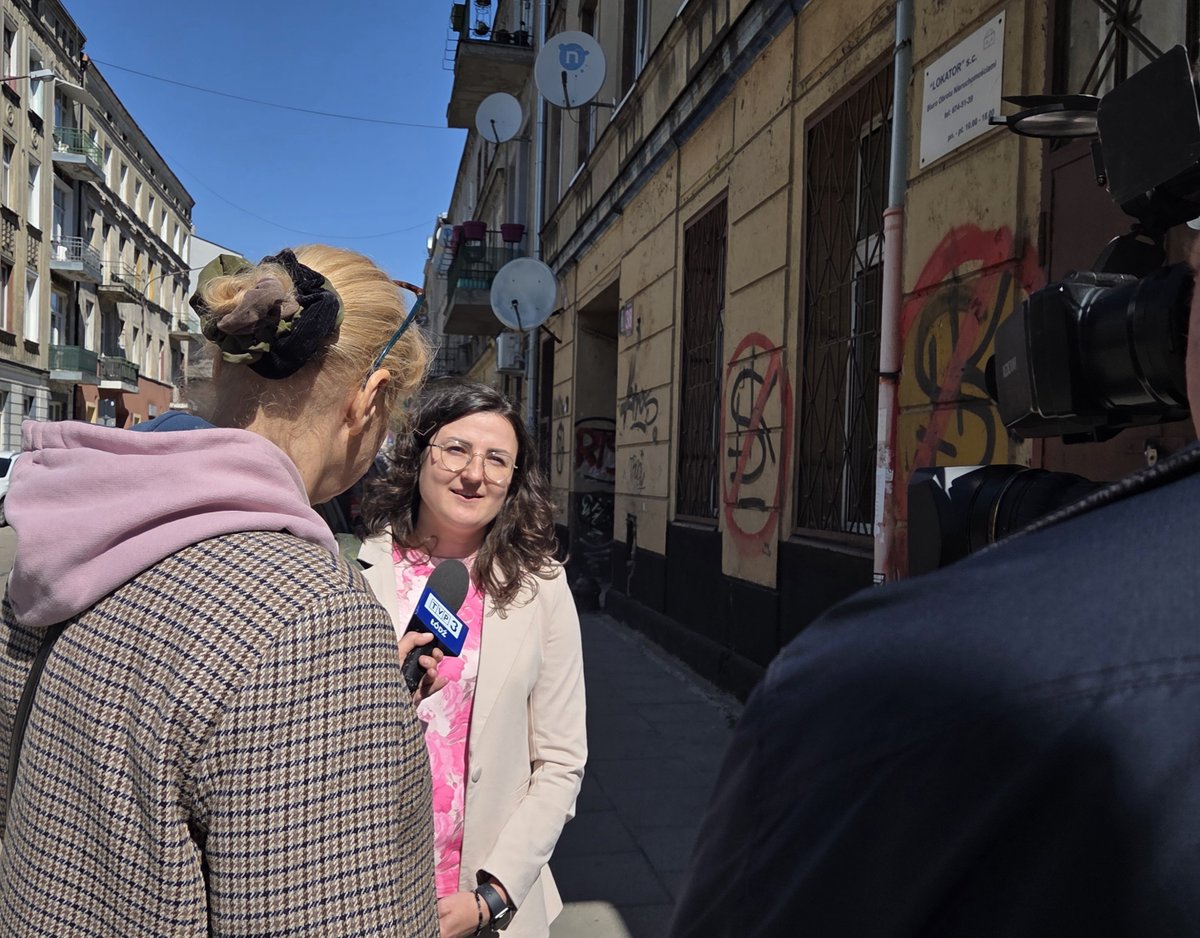 NFZ_Lodz's tweet photo. Dziś o 18.30 w #ŁWD w 📺TVP3 wszystko o #uzdrowiska dla dzieci.
Pani Marta 💬Ola była zachwycona hydroterapią! Po kuracji mniej choruje! W ciągu roku zachorowała tylko raz! Wcześniej chorowała non stop.
Kuracja w #uzdrowisku dla dziecka➡️https://t.co/YxLBP8XWRm
@NFZ_GOV_PL https://t.co/J4H0TuNkrS