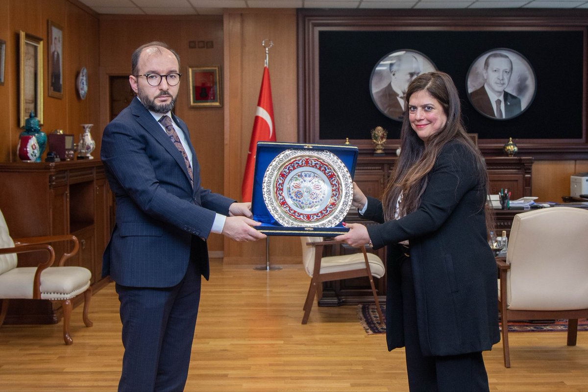 sosgumder's tweet photo. Dernek yönetim kurulu olarak, Sosyal Güvenlik Kurumu  Başkanımız Sayın Yunus Elitaş’ı makamında ziyaret ettik.
Denetim hizmetlerinin etkinleştirilmesi ve müfettişlerimizin çalışma koşullarına ilişkin değerlendirmelerin paylaşıldığı ziyarette, Kurumumuzun geleceğine dair verimli bir fikir alışverişi gerçekleştirdik.
Sayın Başkanımıza gösterdikleri ilgi ve misafirperverlik için teşekkür ederiz.