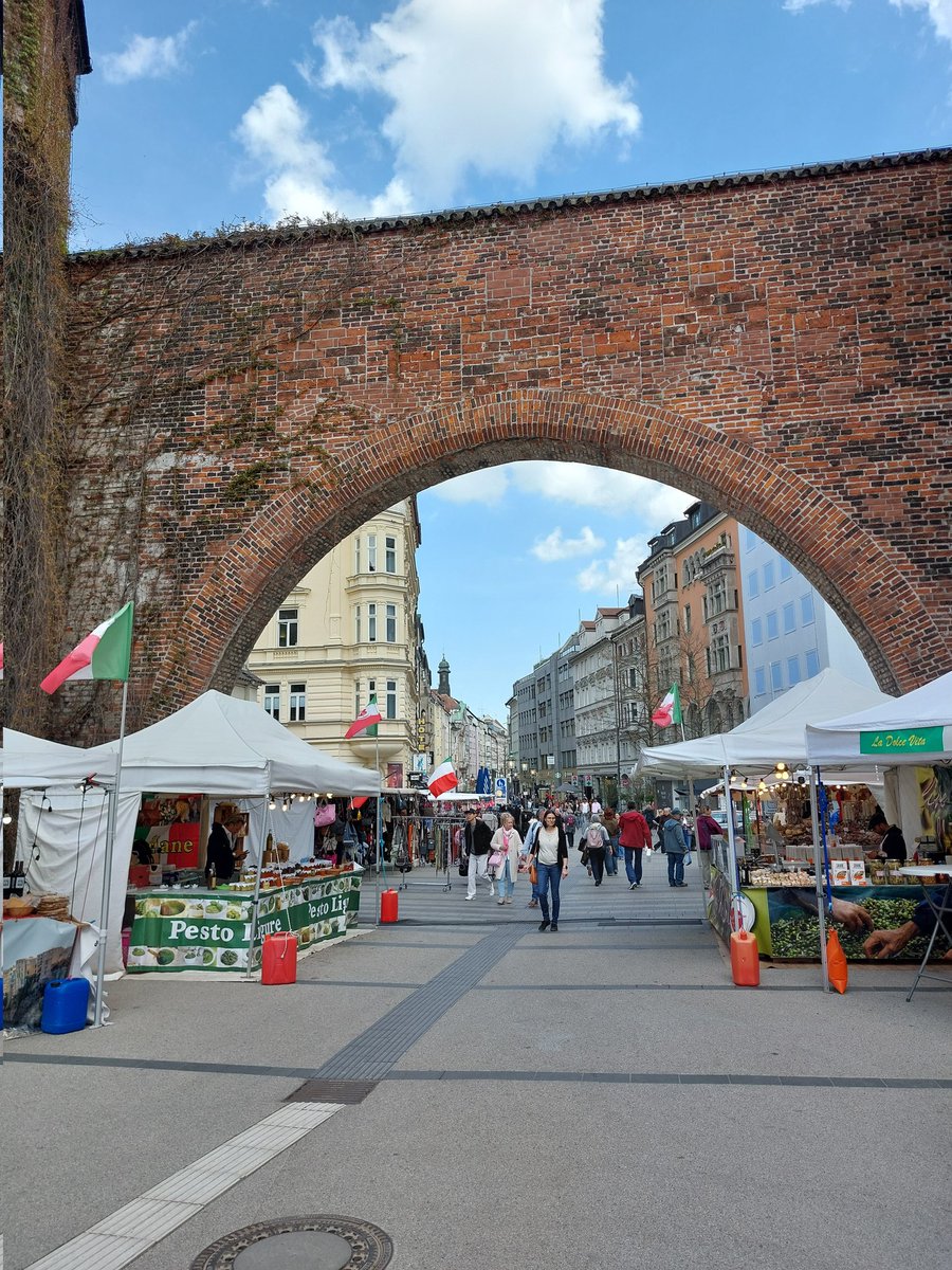 Rachel of the magical variety tweet media