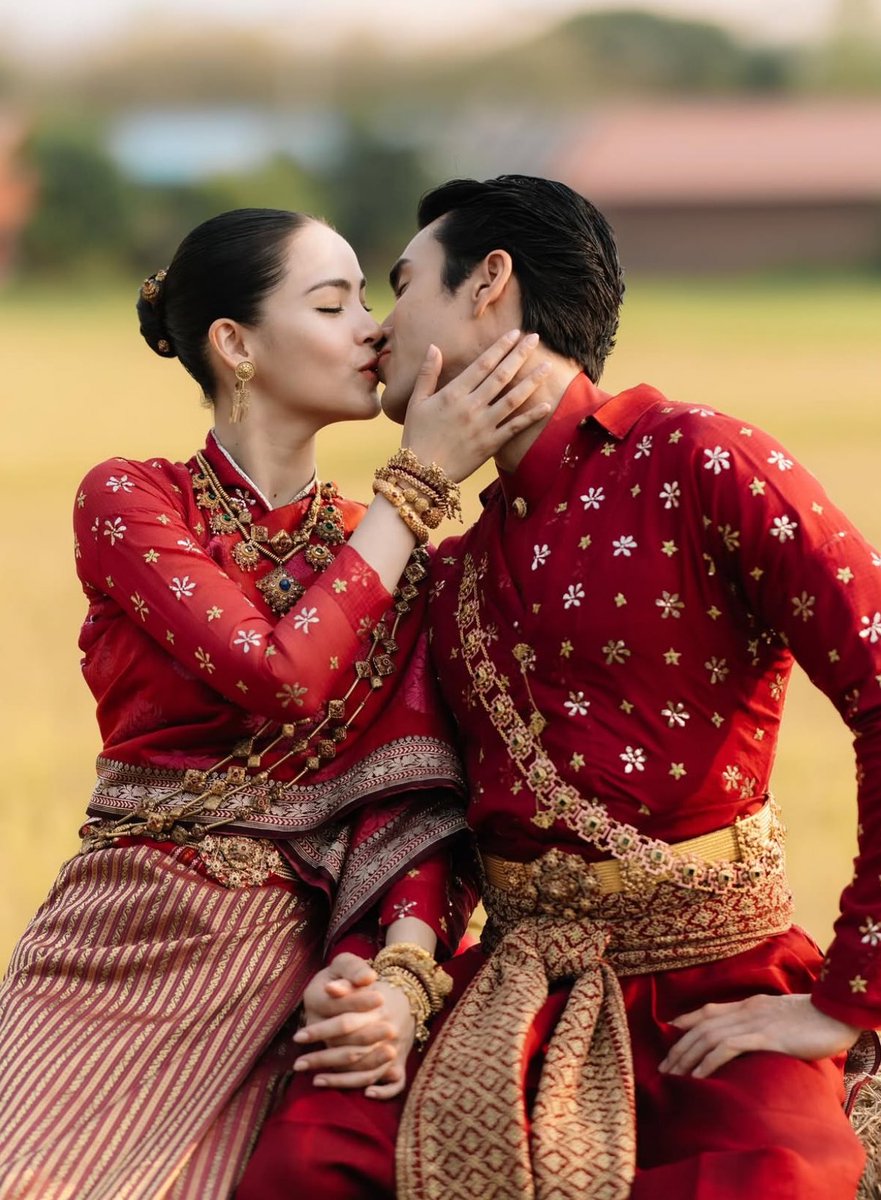 blairwaldorfs_'s tweet image. too beautiful 🥺 congratulations, nadech and yaya 🥺😭