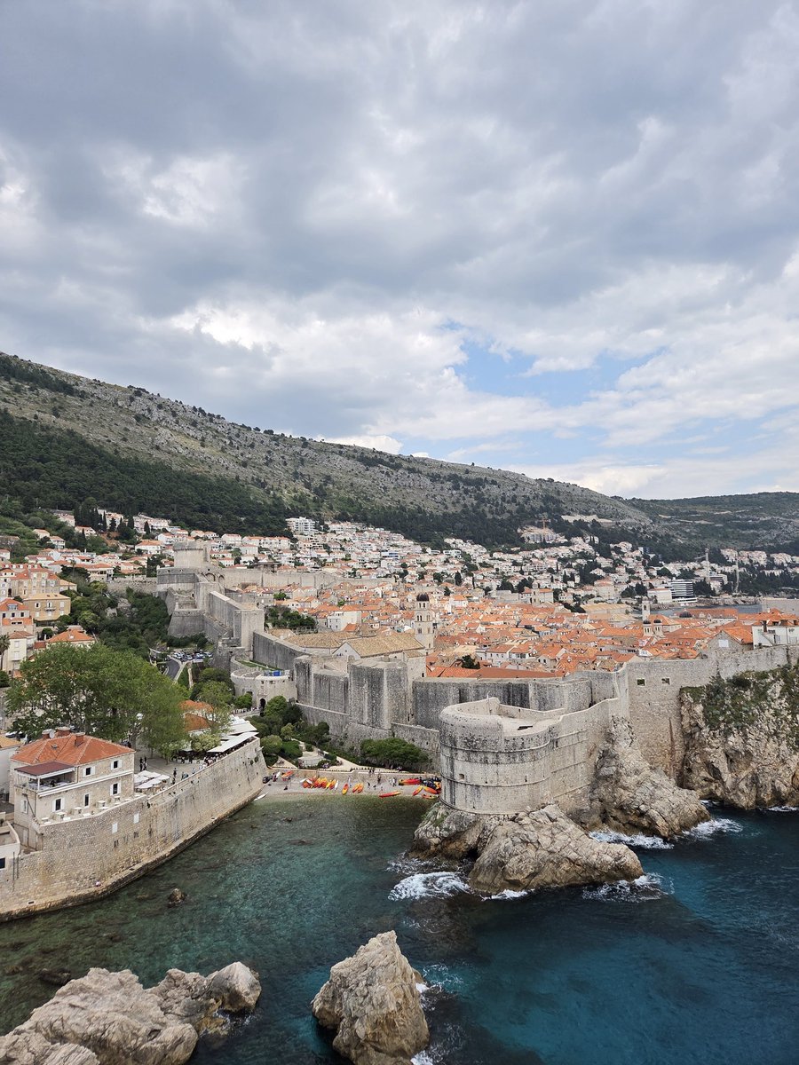 Bartosz Burzyński tweet media