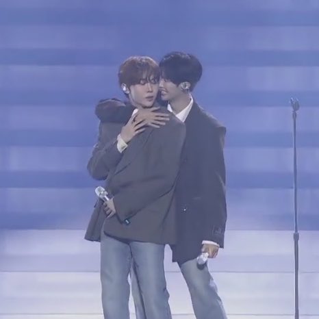 Sugar down bad for Jeonghan tweet media