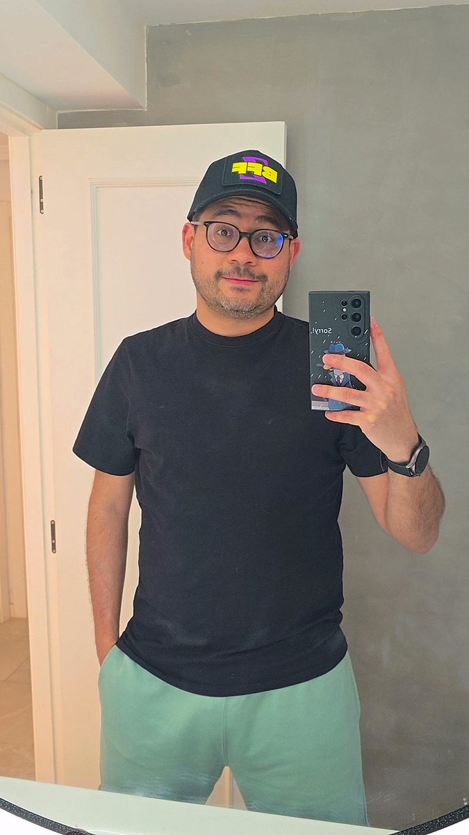 drwill88's tweet photo. Feliz viernes 😊🙏🏼 https://t.co/gqnEHCufdG