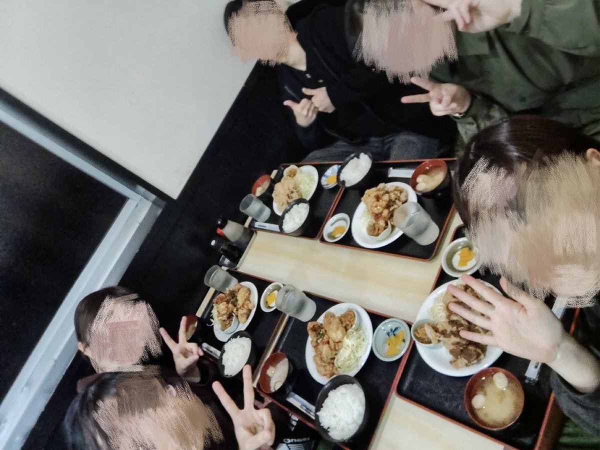 meguriahite4's tweet photo. 新歓の後にみんなでご飯に行きました！！
来てくれた皆さんありがとうございました🫶 https://t.co/L8VqEnRYqE