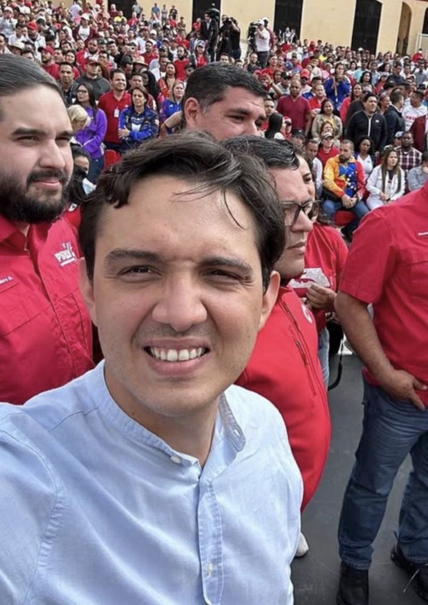 freddyzur tweet media